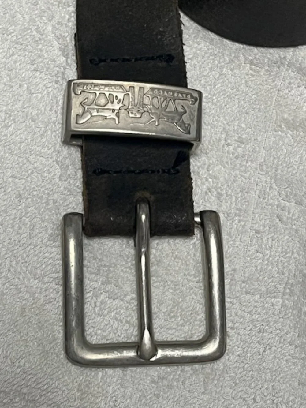 Levi’s Men's Dark Brown Full Grain Bovine Leather Belt Two Horse Logo WesternXXL